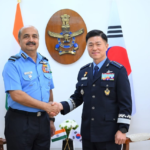 Chief of Staff of the Korean Air Force, General Lee Youngsu, met Chief of Air Staff Air Chief Marshal #VRChaudhari in #NewDelhi. Issues of mutual interest were discussed during the meeting. @IAF_MCC