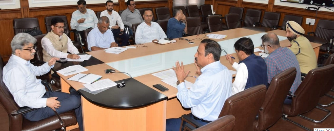 #ChiefSecretary #SteeringCommitteeMeeting #CriminalLaws #JammuAndKashmir #ImplementationReview #HomeDepartment #PoliceDepartment #LawDepartment #CapacityBuilding #Training #NodalOfficer #PoliceManual #PolicyChanges #PrincipalSecretary