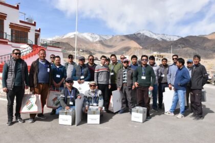 Absentee Voter Polling Teams Flagged Off by Assistant Returning Officer