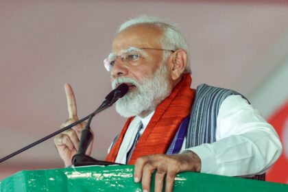 Lok Sabha elections: PM Modi says Congress “manufacturing lies” during Maharashtra campaign.