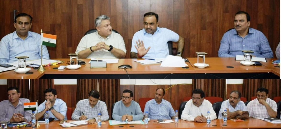 Divisional Commissioner Jammu reviews progress of work on DAK expressway in Reasi District.