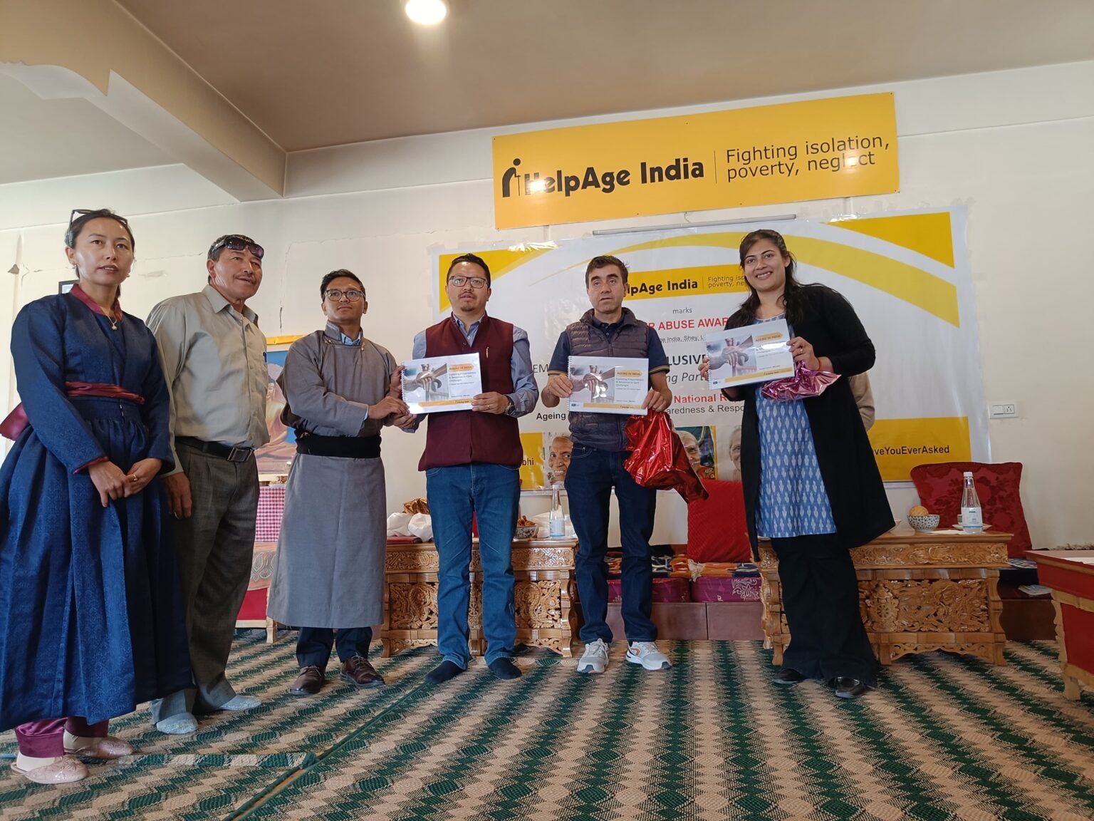 𝐋𝐞𝐡, 𝐉𝐮𝐧𝐞 𝟏𝟓, 𝟐𝟎𝟐𝟒: HelpAge India on the eve of ‘World Elder Abuse Awareness Day’ (June 15) released its national 2024 report – ‘Ageing in India