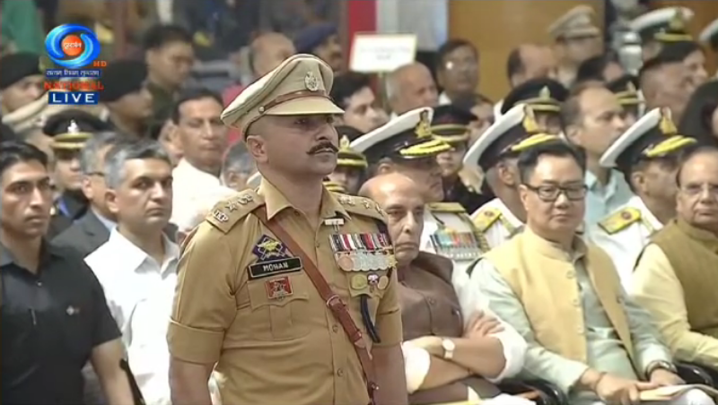 Hon'ble President Droupadi Murmu conferred Shaurya Chakra upon Superintendent of Police Mohan Lal, Jammu & Kashmir Police.