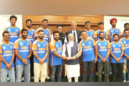 PM Modi Meets T20 World Cup-Winning Team India, Poses With Trophy