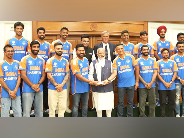 PM Modi Meets T20 World Cup-Winning Team India, Poses With Trophy