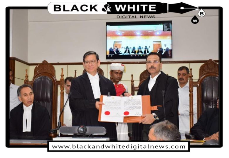 CJ administers oath to Justice Rajesh Sekhri as Addl Judge of HC.