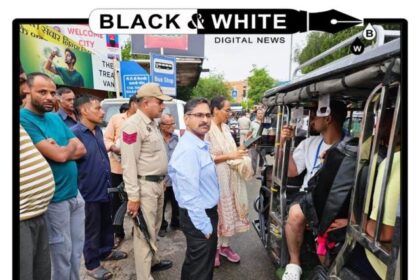 Auto / e-Rickshaw Drivers to face action for Overcharging, overloading: Warns RTO Jammu.