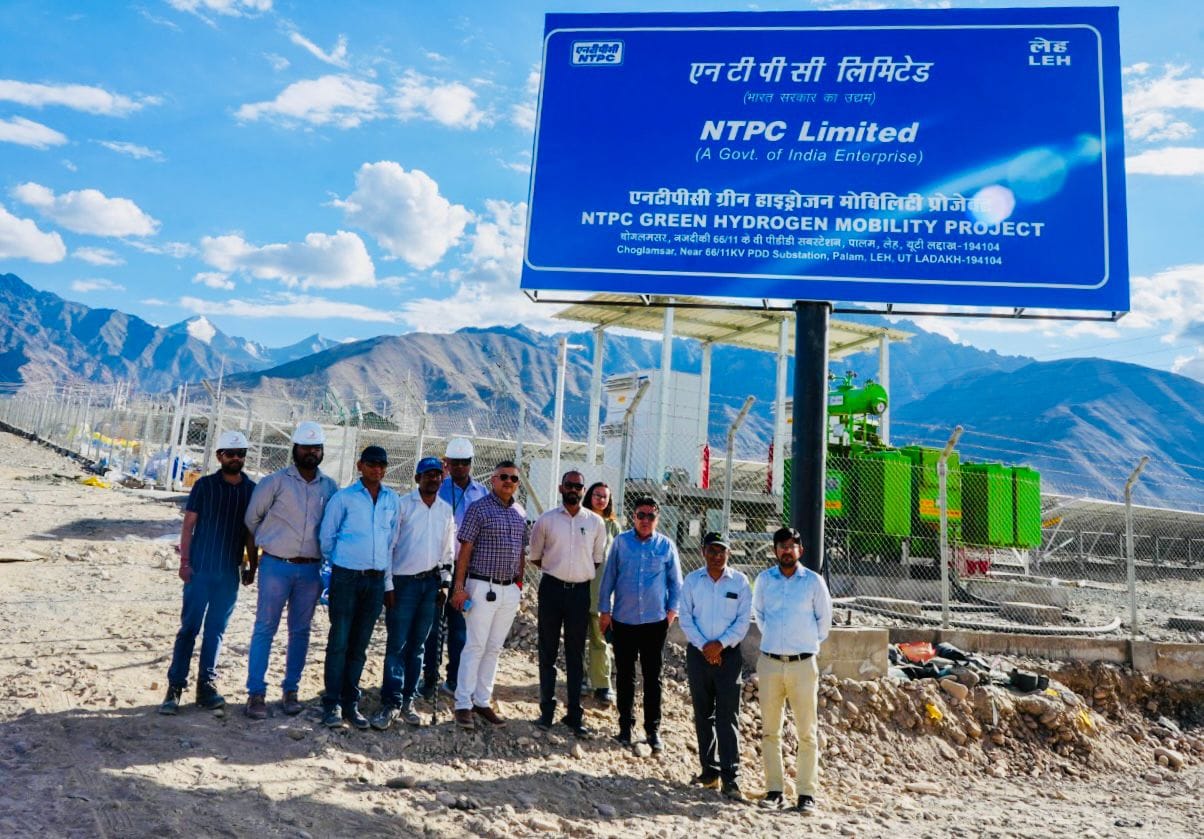 Secretary Amit Sharma makes maiden visit to nation’s first Green Hydrogen Mobility Projects at 11,500 feet in Ladakh