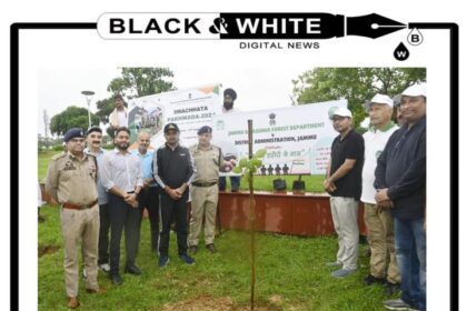 Divisional Commissioner Jammu Inaugurates Swachhata Pakhwada and 'Ek Ped Shaheedo Ke Naam' Plantation Drive