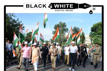 Div Com Jammu along with dignitaries, citizens, students & officials participates in a massive Tiranga rally in Jammu