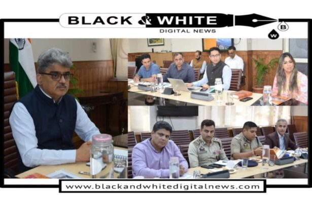 CS assesses preparedness of Tourism to hold Kashmir Marathon 2024