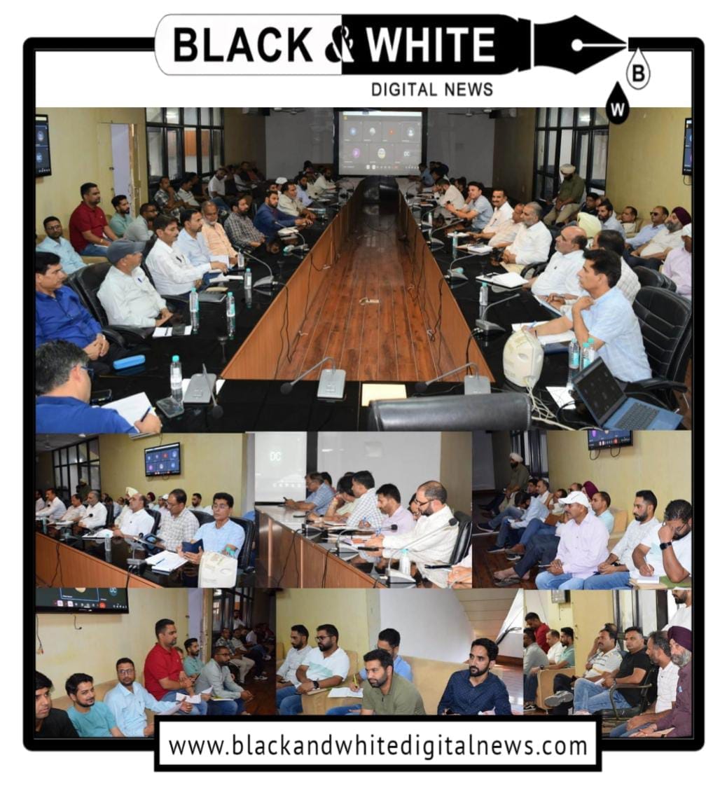 DIPR Udhampur sensitises local Cable Operators about ECI guidelines