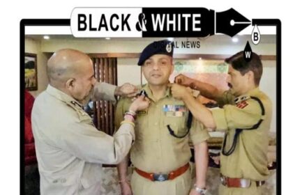 DGP and Special DG J&K Decorate Shri Sujit Kumar with IGP Rank in Srinagar