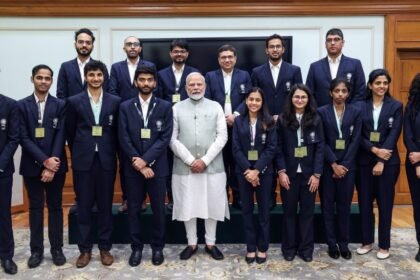 PM Modi Meets Chess Olympiad Champions, Congratulates Teams