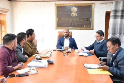 Press Release: DC Leh Santosh Sukhdeve reviews utilization of DMFT funds