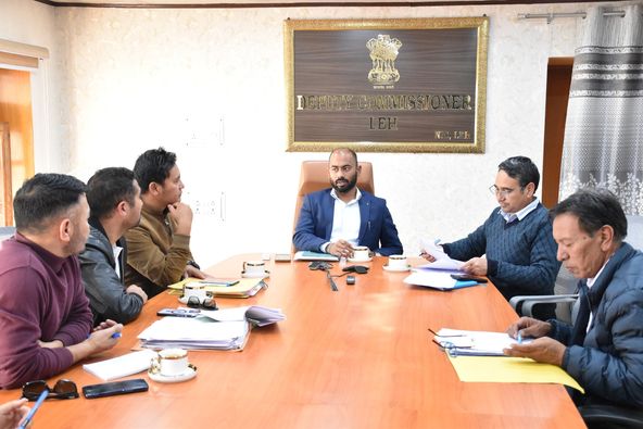 Press Release: DC Leh Santosh Sukhdeve reviews utilization of DMFT funds
