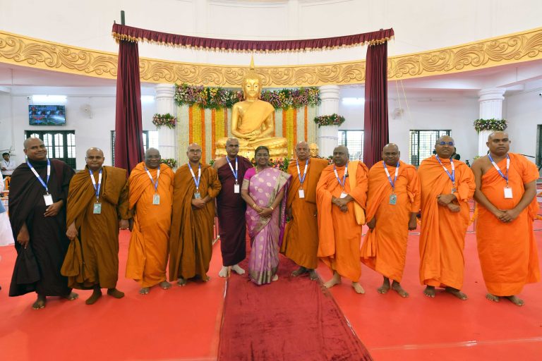 President Droupadi Murmu Greets Teachers On Eve Of Teacher’s Day