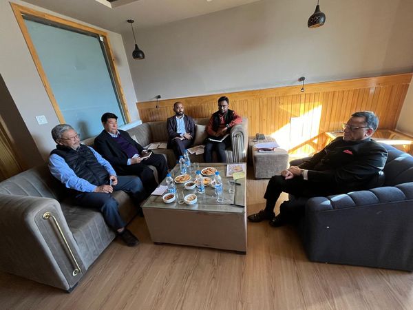 New Districts Committee Members held their first meeting