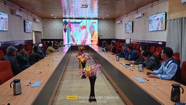 PM Kisan Samman Nidhi beneficiaries attended release of 18th installment of the scheme by PM Narendra Modi Online