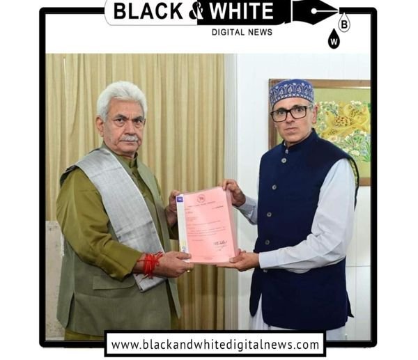 Omar Abdullah Submits Letters of Support to LG Manoj Sinha, Stakes Claim to Form Government in J&K