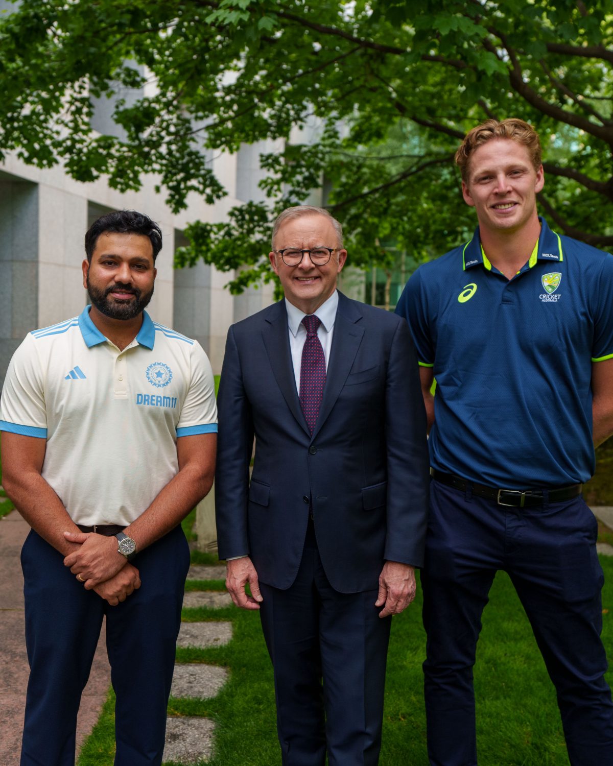 Australian PM Anthony Albanese Meets Indian Cricket Team Ahead Of Warm-Up Match