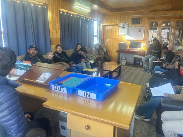 SDM Nyoma Conducts Review Meeting with Sectoral Heads of Various Departments