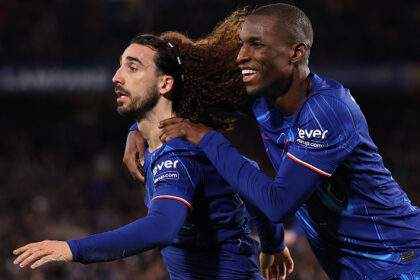 Chelsea Narrowly Defeat Brentford 2-1 To Move Within Two Points Of Premier League Leaders Liverpool