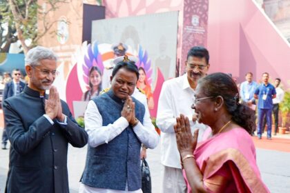 President Of India Graces 18th Pravasi Bharatiya Divas Valedictory Session, Presents Pravasi Bharatiya Samman Awards