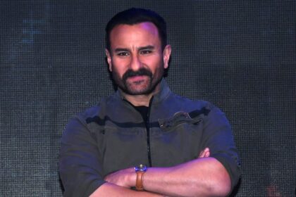Mumbai Cops Intensify Manhunt, Get Footage Of Intruder Buying Headphones After Attack On Saif