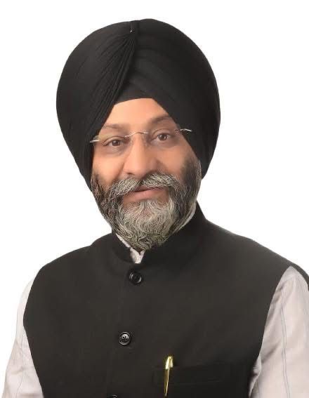Chairman GNSCT, Parvinder Singh highlights Rampant Street Food Hazards in Jammu: A Wake-Up Call for Authorities.