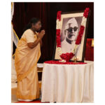 President Droupadi Murmu Pays Floral Tributes To Zakir Husain On His Birth Anniversary