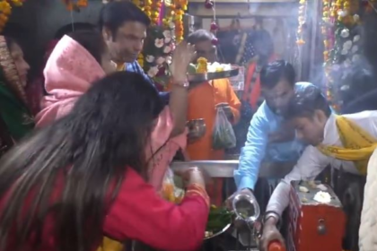 Huge Crowds Offer Prayers At Major Temples Across India On Maha Shivratri