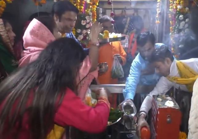 Huge Crowds Offer Prayers At Major Temples Across India On Maha Shivratri