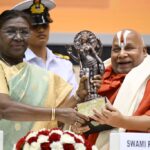 President Droupadi Murmu Presents 58th Jnanpith Award To Jagadguru Rambhadracharya