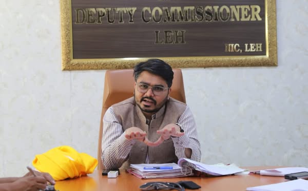 DC Leh Romil Singh Donk chairs meeting to finalize arrangements for Muharram.