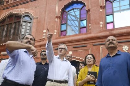 CM Omar Abdullah reviewed restoration work at the historic Mubarak Mandi Complex, emphasizing timely completion and enhancing its heritage appeal.