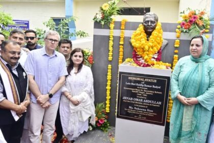 CM Omar Abdullah today unveiled the statue of Late Principal Kuldeep Kumar Badyal at Govt HSS Gandhi Nagar, Jammu, honouring his supreme sacrifice in the line of duty. The CM called for unwavering commitment to duty and announced the renaming of the school in Badyal’s memory. He described the late principal’s life as a beacon of inspiration for students and society. The solemn ceremony was attended by the martyr’s family, legislators, and senior officials.