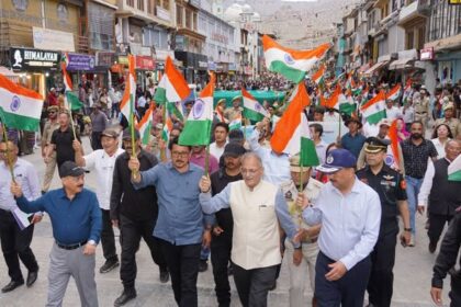 LG Kavinder Gupta leads Har Ghar Tiranga Rally in Leh.