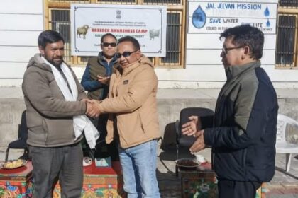 Director Sheep Husbandry Department UT Ladakh, Dr. Iftikhar Hussain, along with DSHO Leh, Dr. Tsewang Morup, and Deputy Director Pashmina Goat Project, Upshi, Dr. Tundup Namgail, visited Beema, on 22nd November to inspect the establishment of the prefabricated Sheep and Wool Development Centre, Bema under the Special Development Package (SDP).