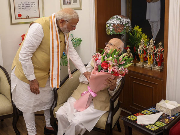 Statesman Blessed With Towering Vision, Intellect: PM Modi, BJP Leaders Wish Party Stalwart LK Advani On His Birthday