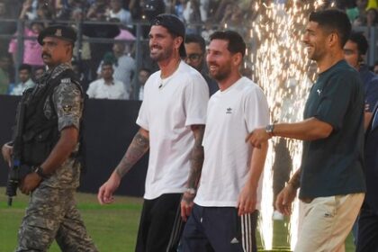 Fans Line Up In Thousands To Witness Messi In Delhi’s Arun Jaitley Stadium