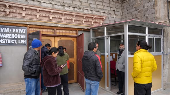 Chief Electoral Officer Conducts Quarterly Inspection of EVM/VVPAT Warehouse in Leh