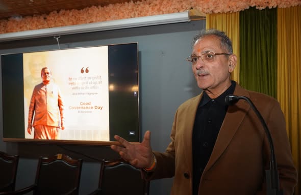 LG Kavinder pays tribute to Atal Bihari Vajpayee ji on Good Governance Day