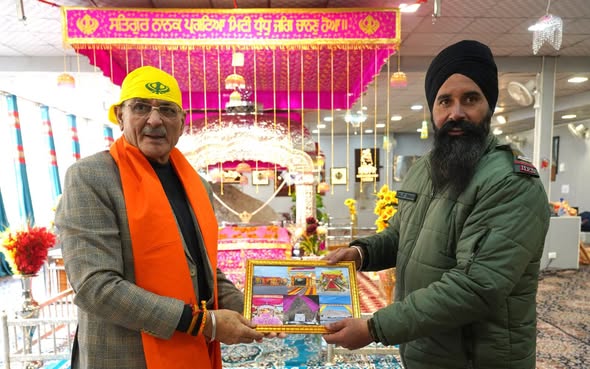 LG Ladakh visits Gurdwara Pather Sahib; Recalls supreme sacrifice of Sahibzadas on Veer Bal Diwas