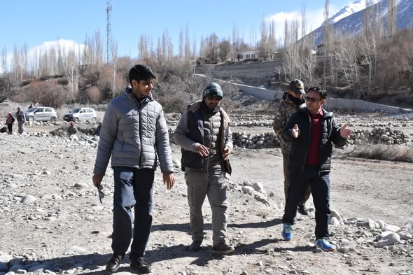 SDM Nubra Reviews Digitisation Survey at Skuru Village and Conducts Surprise Inspections of Government Schools