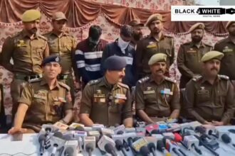 SP South Jammu addressing media today said Gandhi Nagar police has recovered 16 stolen bikes worth Rs 12 Lakh and arrested two accused. He said police has recovered 160 missing phones while 36 missing phones have already been handed over to their owners. SP said the total value of these phones is Rs 68 Lakhs