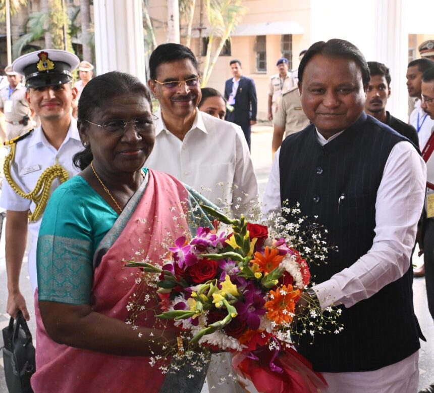 President Murmu Calls For Fintech To Advance Gender Justice And Social Inclusion At Black Swan Summit In Bhubaneswar
