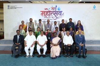 Ladakh’s Water Heroes Honoured at National Level: President and Union Minister Recognize Exemplary Service in Matho and Youkma Kharboo