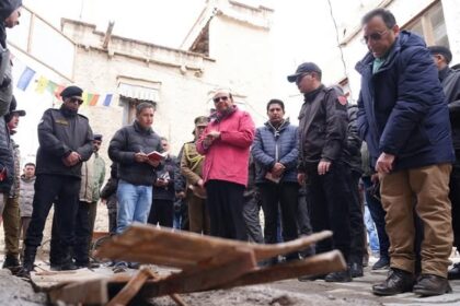 L-G Vinai Kumar Saxena inspects Leh Main Market and heritage areas