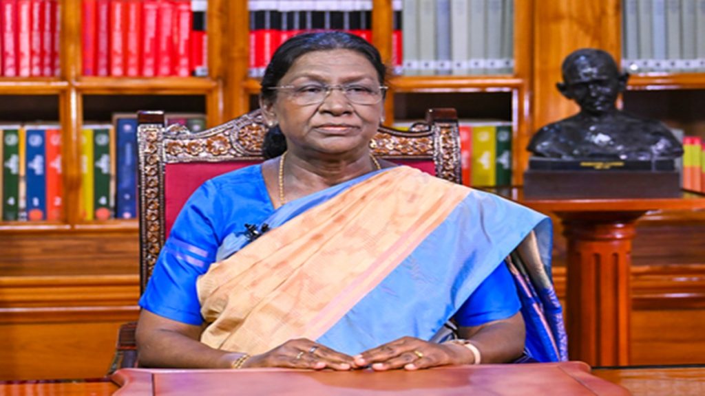 President Droupadi Murmu Greets People On Holi Eve